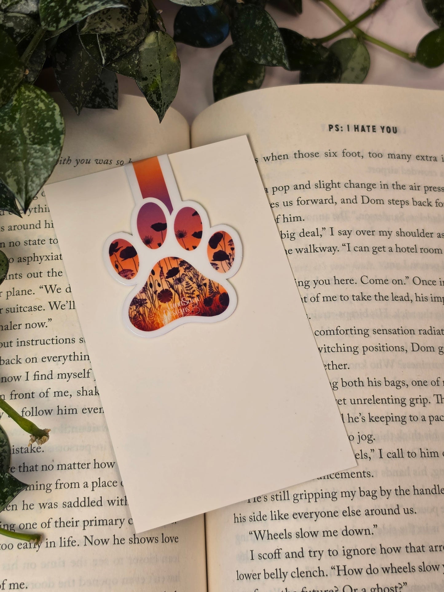 Magnetic Bookmark: Sunset Fields Paw